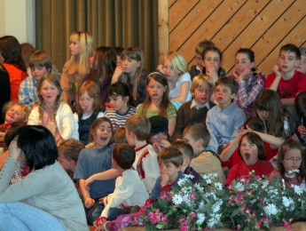 2010 Wakatanka Kindermusical_28