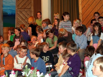 2010 Wakatanka Kindermusical_51