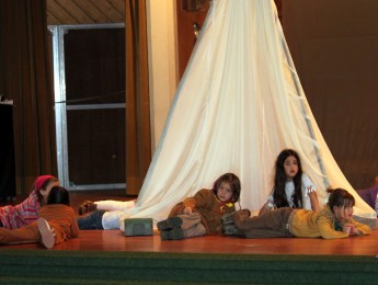 2010 Wakatanka Kindermusical_52