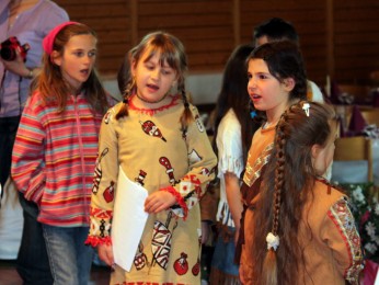 2010 Wakatanka Kindermusical_80