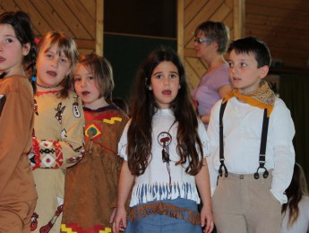 2010 Wakatanka Kindermusical_84